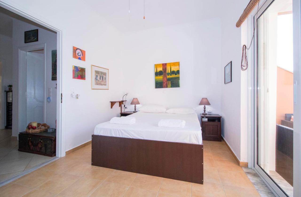 Laconian Collection Mavrovouni Beach House Gythio Exterior foto