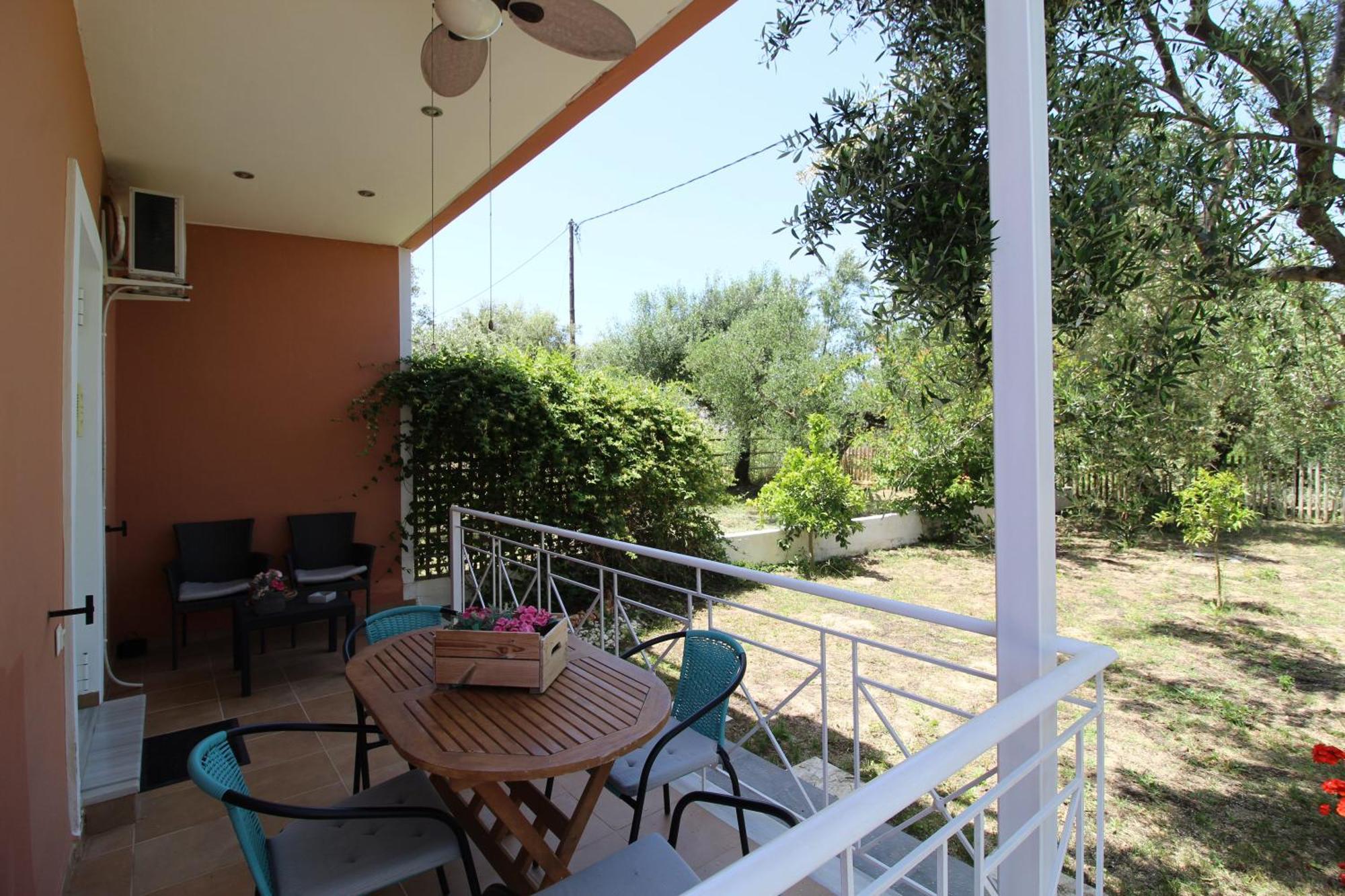 Laconian Collection Mavrovouni Beach House Gythio Exterior foto