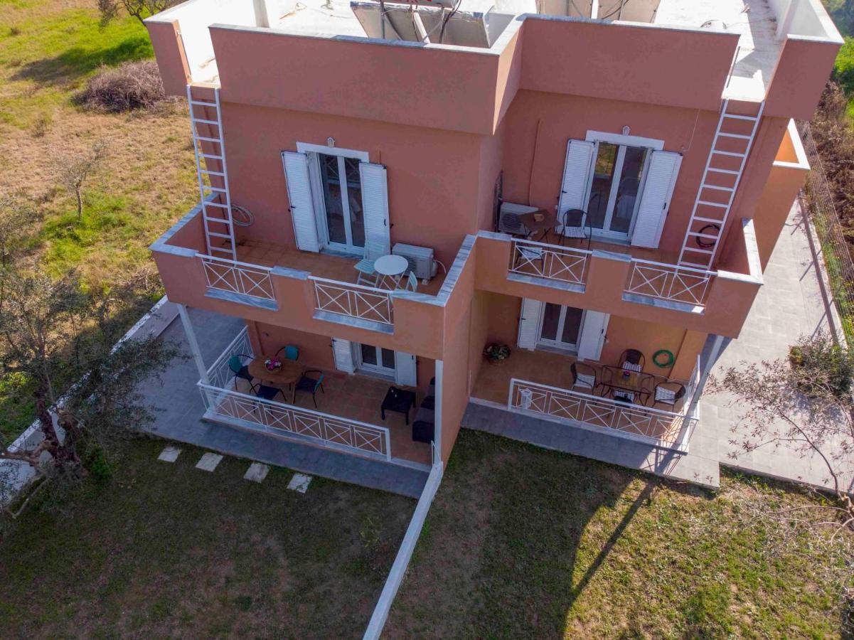 Laconian Collection Mavrovouni Beach House Gythio Exterior foto